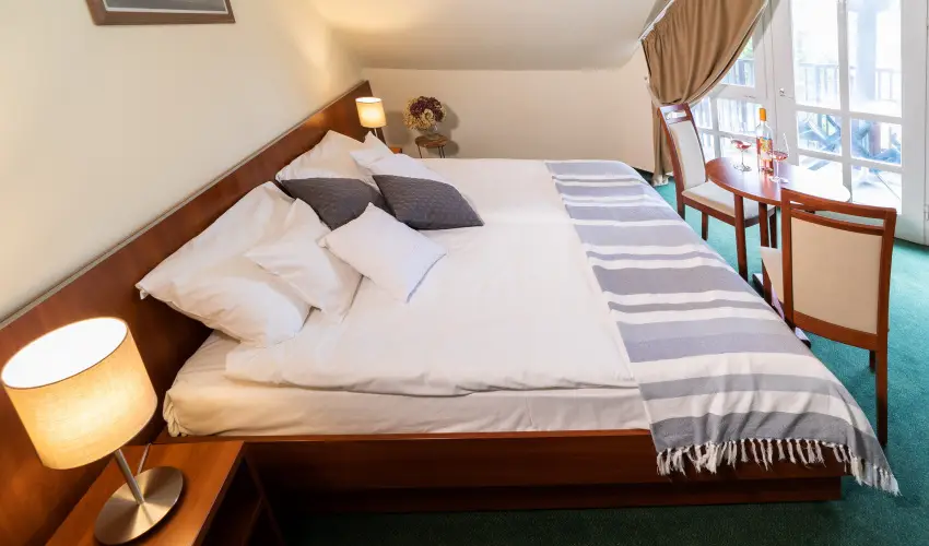 Zsanett Hotel Balatonkeresztr - Augusztus 20.