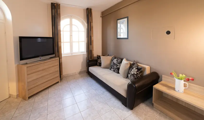 Zsanett Hotel Balatonkeresztr - Augusztus 20.