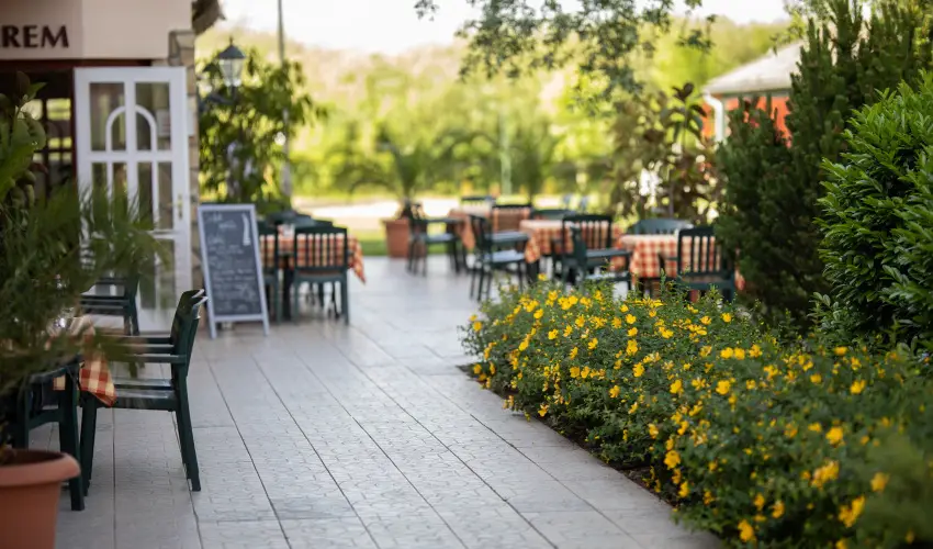 Zsanett Hotel Balatonkeresztr - Augusztus 20.