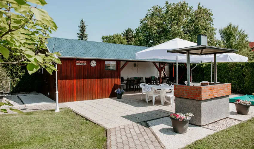 K�k Vend�gh�z Gyenesdi�s - Augusztus 20. (min. 2 �j)