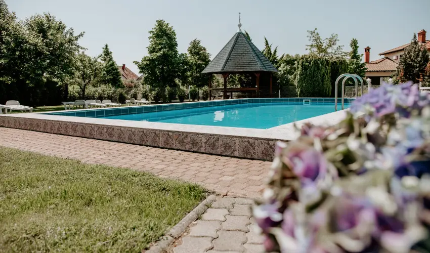 K�k Vend�gh�z Gyenesdi�s - Augusztus 20. (min. 2 �j)
