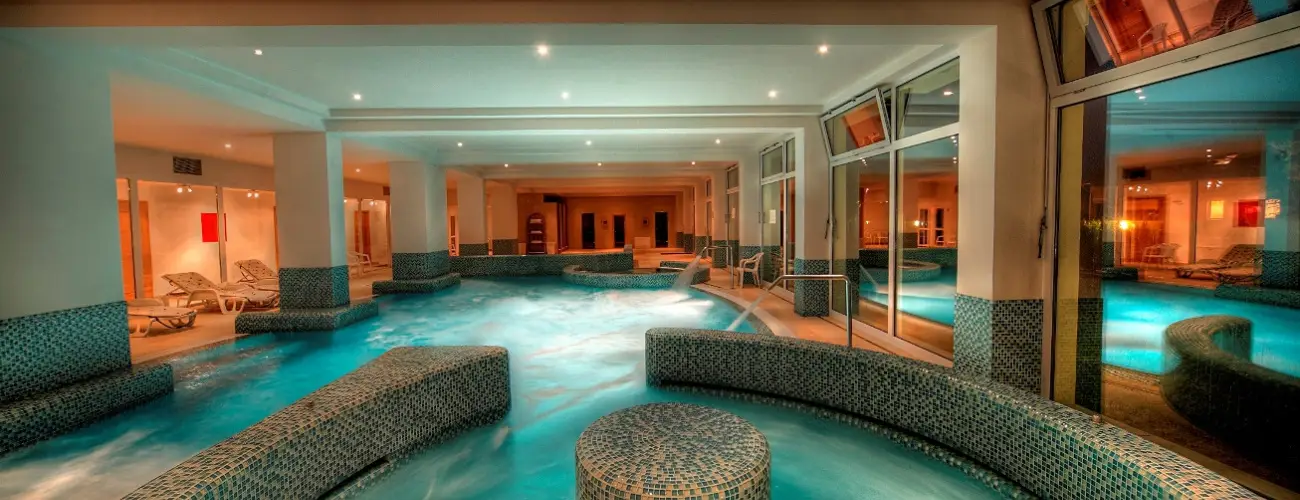 Kt Korona Konferencia & Wellness Hotel Balatonszrsz - Mjus 1.