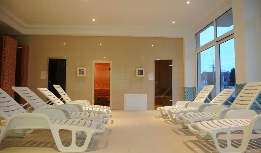 Kt Korona Konferencia & Wellness Hotel Balatonszrsz - Csaldi karcsony s nnepek Kztt (min. 3 j)