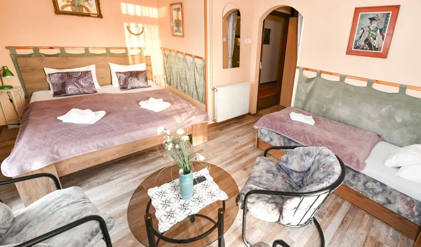 Lag�na Panzi� Sz�nt�d - Balatoni kedvezm�nyes �rak (1 �jt�l)