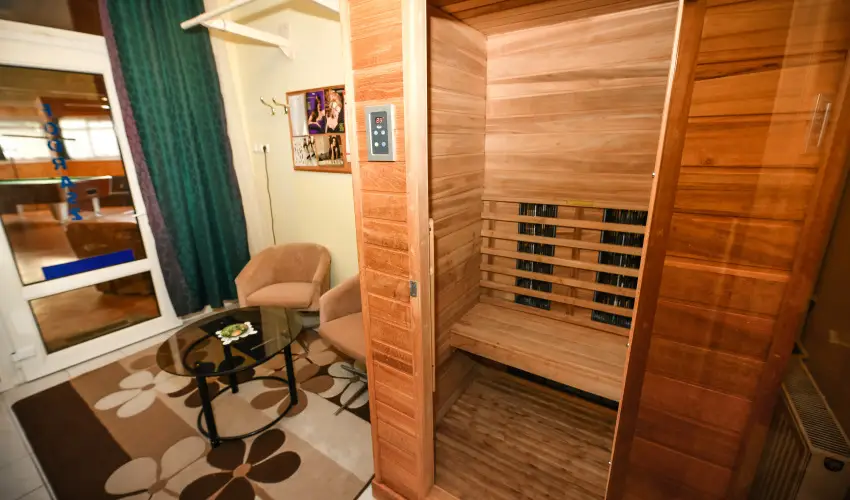 Lag�na Panzi� Sz�nt�d - Balatoni kedvezm�nyes �rak (1 �jt�l)