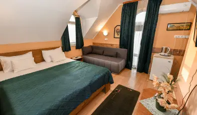 Lag�na Panzi� Sz�nt�d