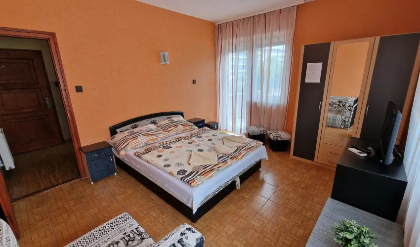 Napsug�r Apartmanh�z Si�fok - Balatoni kedvezm�nyes �rak (1 �jt�l)