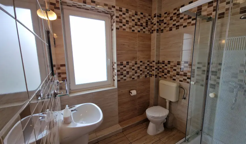 Napsug�r Apartmanh�z Si�fok - Balatoni kedvezm�nyes �rak (1 �jt�l)