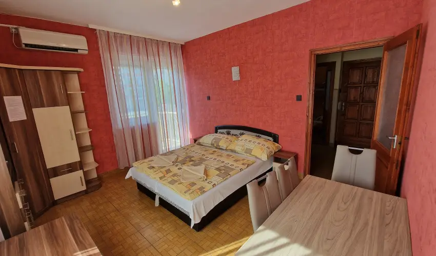 Napsug�r Apartmanh�z Si�fok - Balatoni kedvezm�nyes �rak (1 �jt�l)