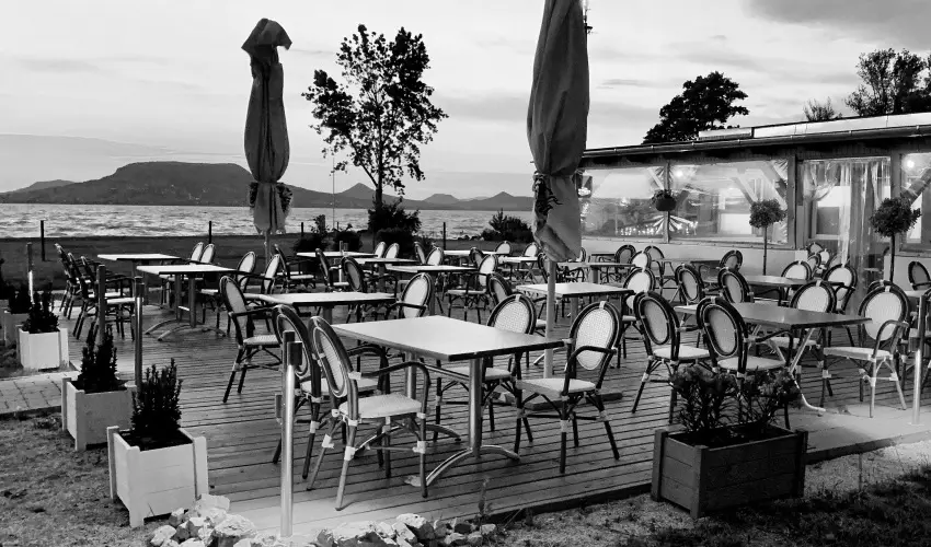 Napsugár Kemping és Panzió Fonyód - Balatoni kedvezményes árak (1 éjtől)