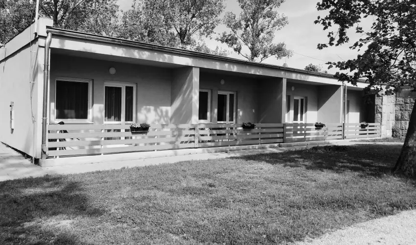 Napsugár Kemping és Panzió Fonyód - Balatoni kedvezményes árak (1 éjtől)