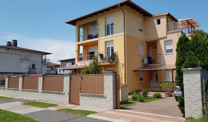 Napsug�r Resort Si�fok - Balatoni kedvezm�nyes �rak (1 �jt�l)