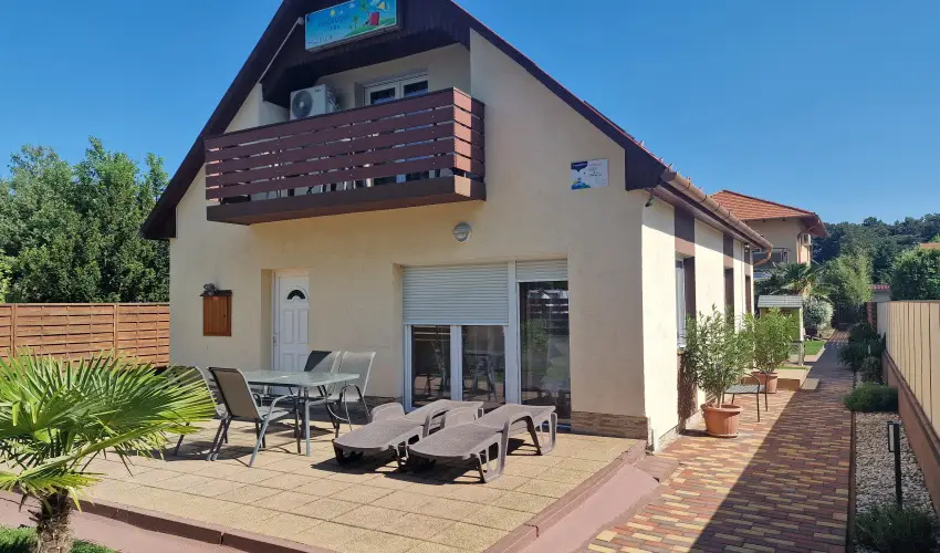 Napsug�r Villa A Si�fok - Balatoni kedvezm�nyes �rak (1 �jt�l)