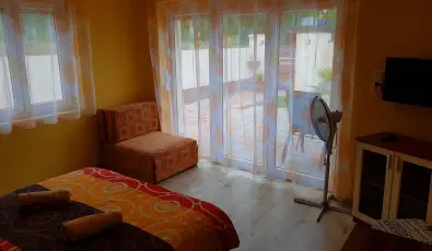 Napsug�r Villa A Si�fok