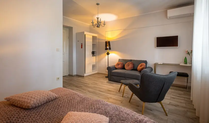 Neptun Badacsony Badacsony - Pnksd (min. 2 j)