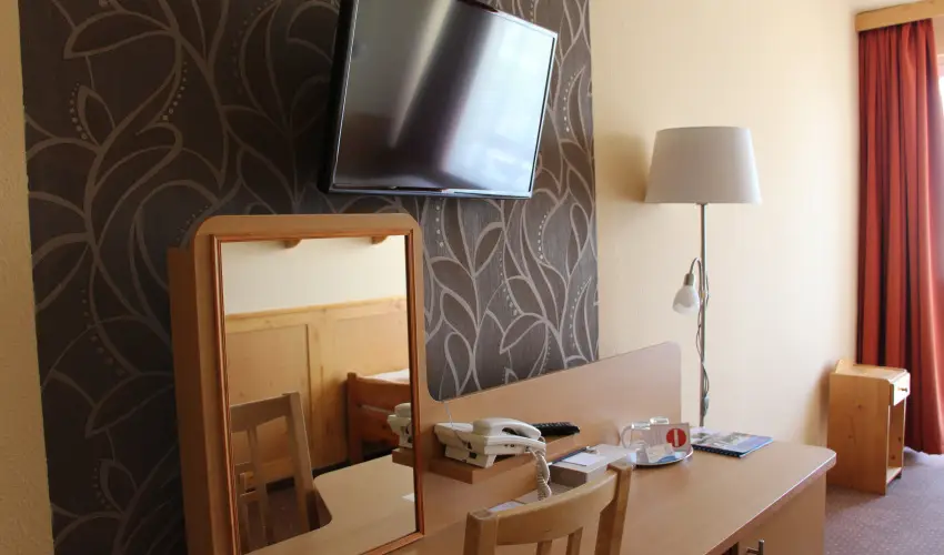 Nereus Park Hotel Balatonalm�di - Balatoni kedvezm�nyes �rak ell�t�s n�lk�l (1 �jt�l)