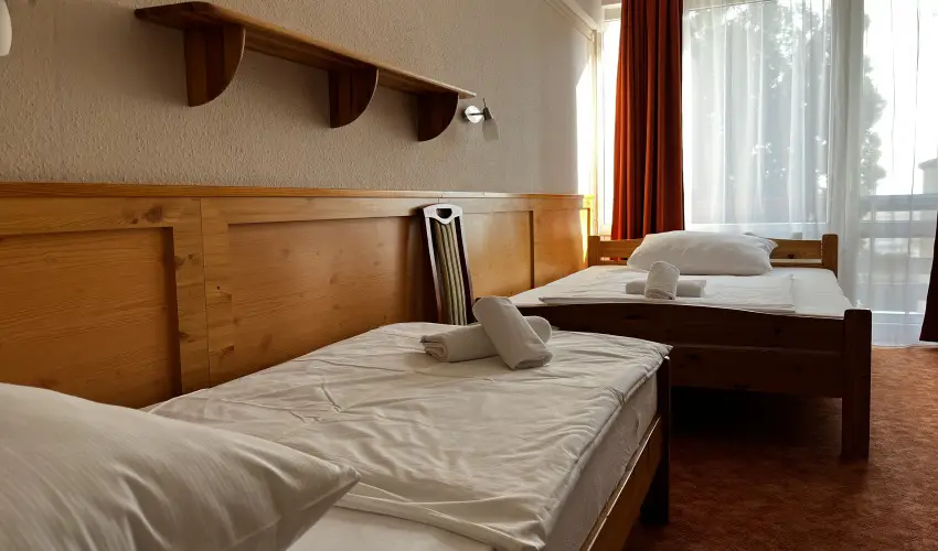 Nereus Park Hotel Balatonalm�di - Balatoni kedvezm�nyes �rak ell�t�s n�lk�l (1 �jt�l)