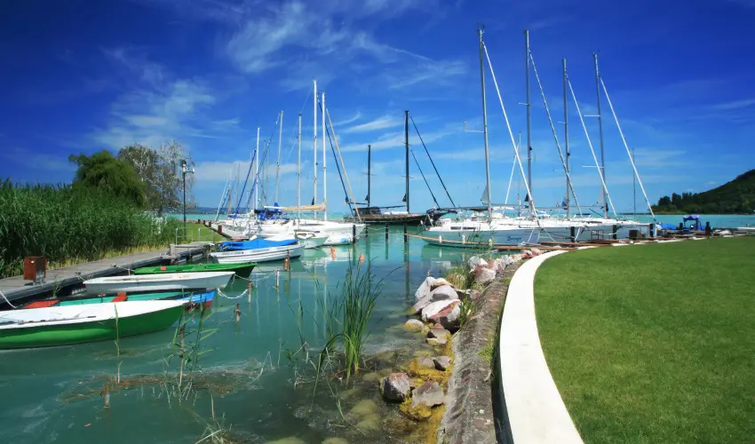 Aquilo Hotel Panorma Tihany Tihany - Balatoni kedvezmnyes rak reggelis elltssal (1 jtl)