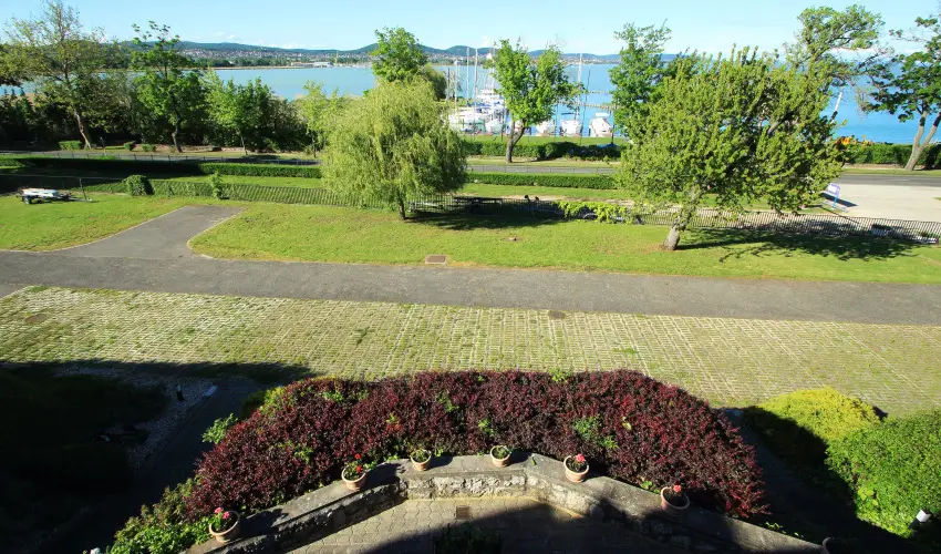 Aquilo Hotel Panorma Tihany Tihany - Balatoni kedvezmnyes rak reggelis elltssal (1 jtl)