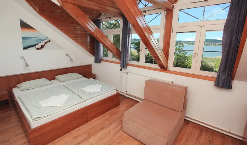 Aquilo Hotel Panorma Tihany Tihany - Balatoni kedvezmnyes rak reggelis elltssal (1 jtl)