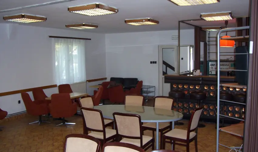 Parti Sétány Vendégház Balatonkenese - Balatoni kedvezményes árak (1 éjtől)