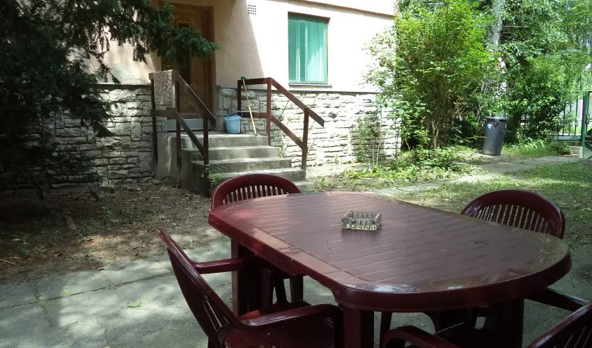 Parti Sétány Vendégház Balatonkenese - Balatoni kedvezményes árak (1 éjtől)