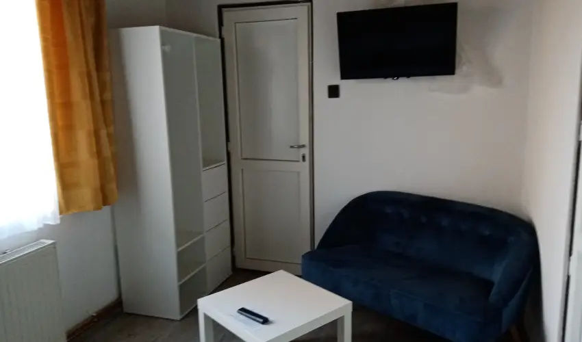 Parti Sétány Vendégház Balatonkenese - Balatoni kedvezményes árak (1 éjtől)