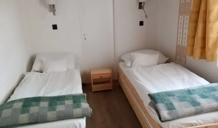 Parti Sétány Vendégház Balatonkenese - Balatoni kedvezményes árak (1 éjtől)