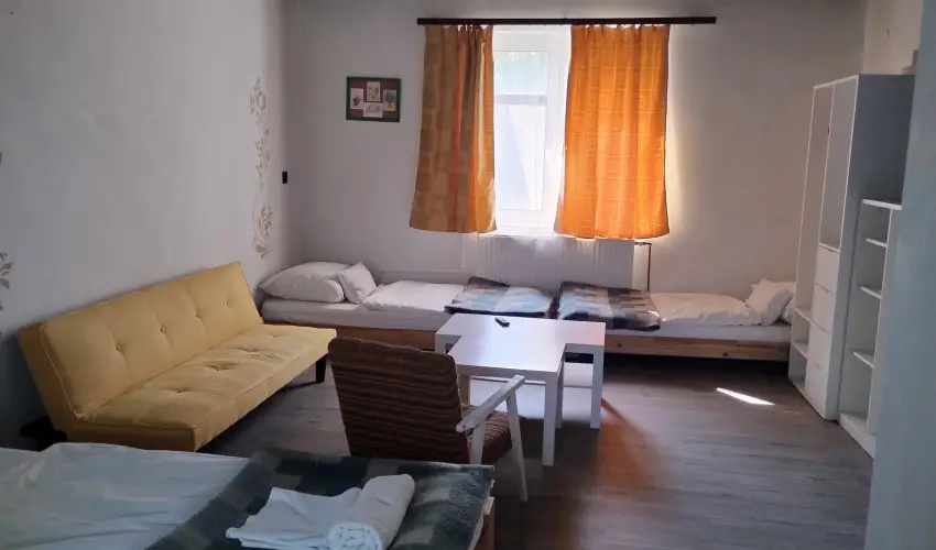 Parti Sétány Vendégház Balatonkenese - Balatoni kedvezményes árak (1 éjtől)