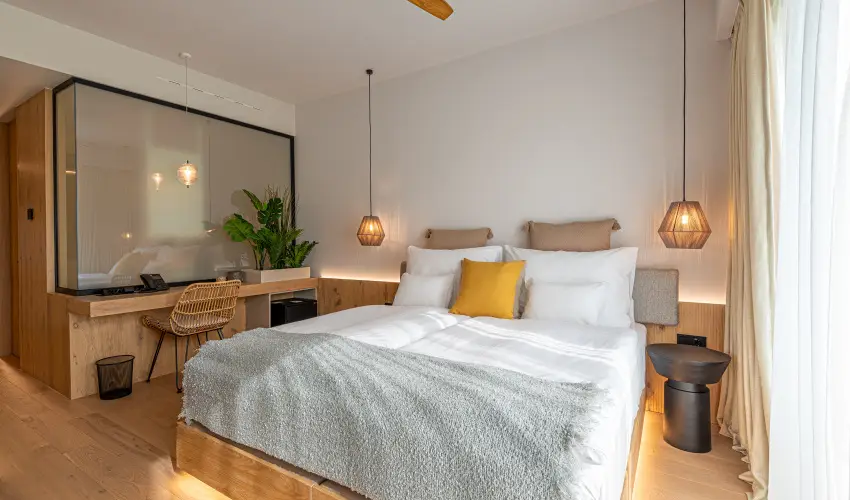 REED Luxury Hotel & Bistro Siófok - Balatoni kedvezményes árak félpanzióval (1 éjtől)