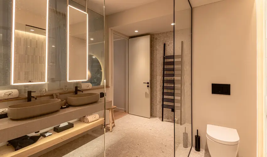 REED Luxury Hotel & Bistro Siófok - Balatoni kedvezményes árak félpanzióval (1 éjtől)