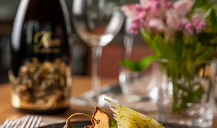 REED Luxury Hotel & Bistro Siófok - Balatoni kedvezményes árak félpanzióval (1 éjtől)