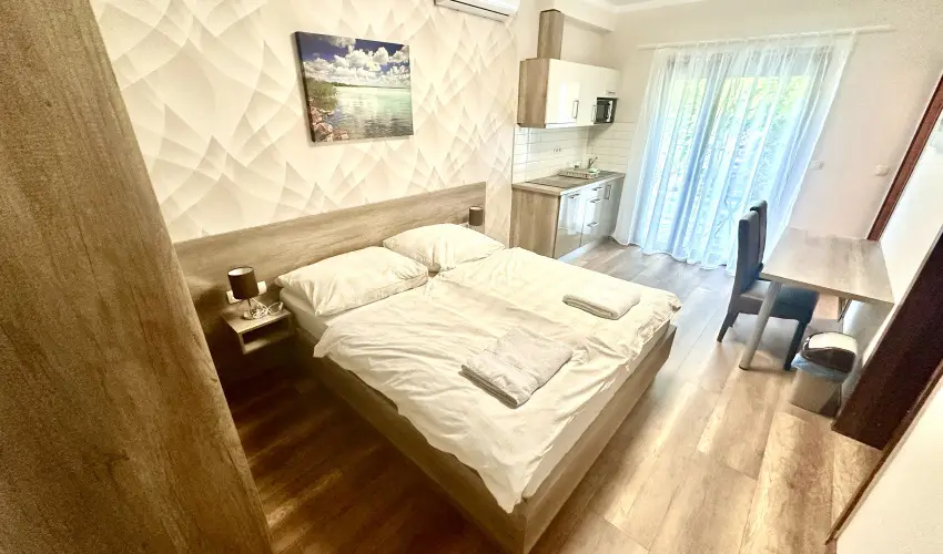 See Vend�gh�z Si�fok - Balatoni kedvezm�nyes �rak �nell�t�ssal (1 �jt�l)