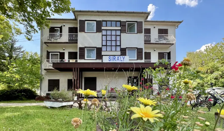 Sirly Hotel Balatonlelle - Balatoni kedvezmnyes rak reggelivel (1 jtl)