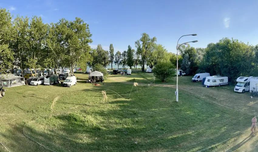 Sirly Hotel Balatonlelle - Balatoni kedvezmnyes rak reggelivel (1 jtl)