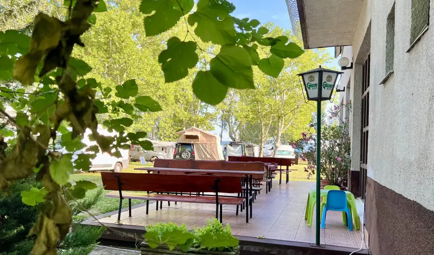 Sirly Hotel Balatonlelle - Balatoni kedvezmnyes rak reggelivel (1 jtl)