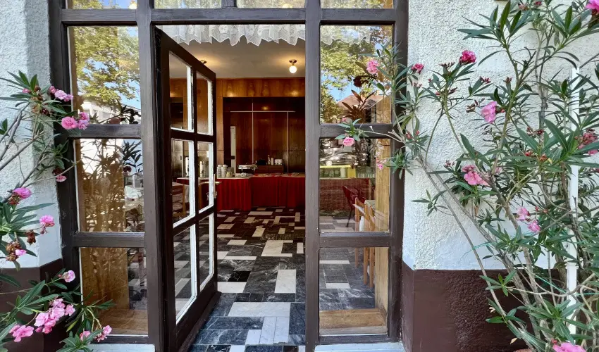 Sirly Hotel Balatonlelle - Balatoni kedvezmnyes rak reggelivel (1 jtl)