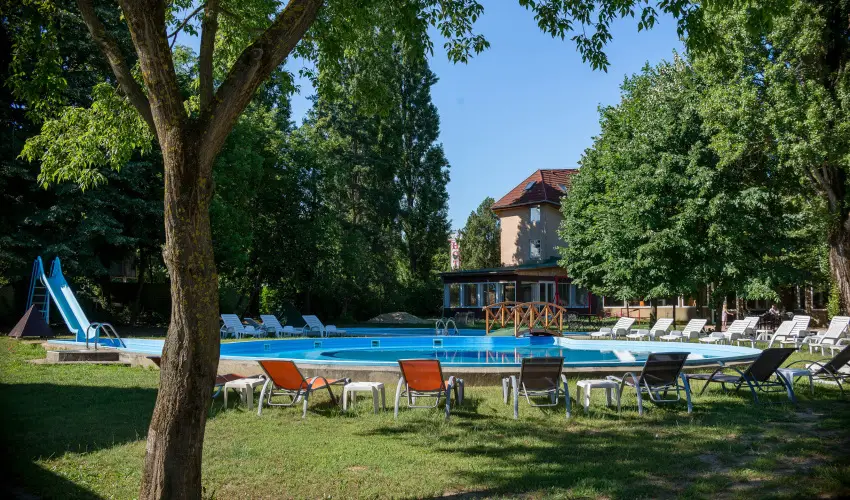 Wellness Hotel Szindbd  Balatonszemes - Kt nnep kztt (min. 2 j)