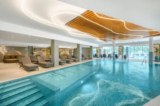 Kenese Bay Garden Resort & Conference - Balatoni kedvezm�nyes �r f�lpanzi�val