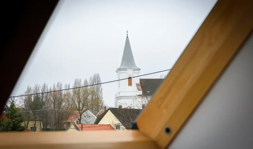 Tulipn Vendghz rvnyes - Augusztus 20. (min. 3 j)