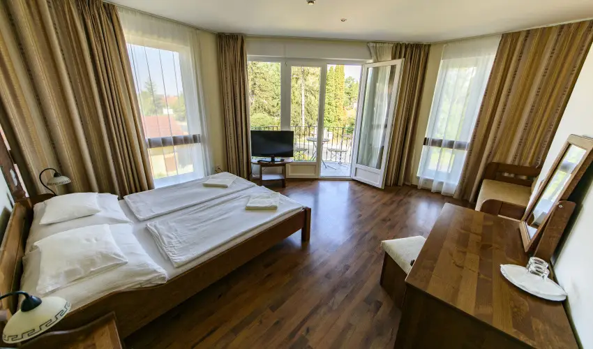 Viktor Bor- s Vendghz Balatonmriafrd - Oktber 23. 