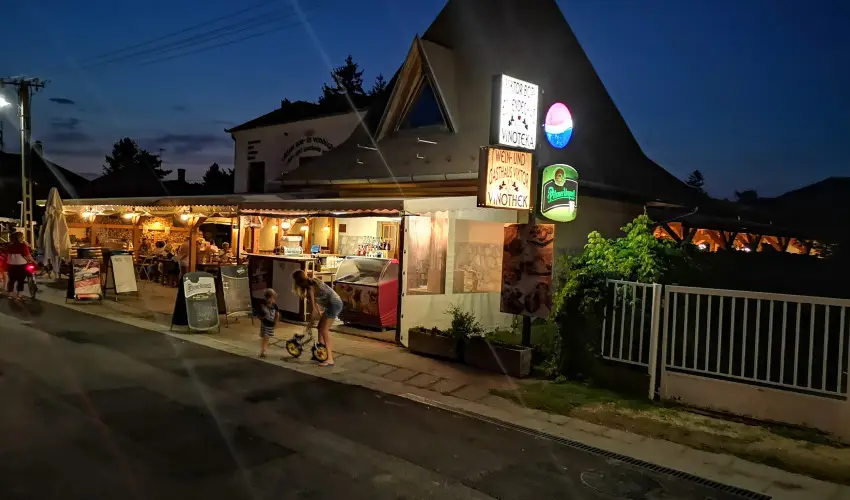 Viktor Bor- s Vendghz Balatonmriafrd - Oktber 23. 