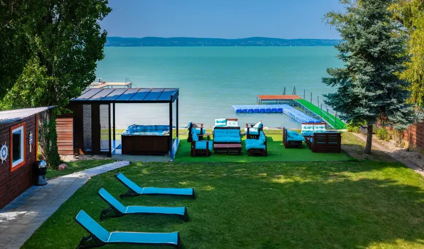 Villa MyLake Zamrdi - Balatoni kedvezmnyes r (1 jtl)