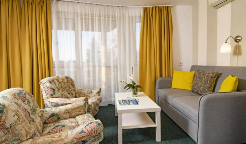 Villa MyLake Zamrdi - Balatoni kedvezmnyes r (1 jtl)