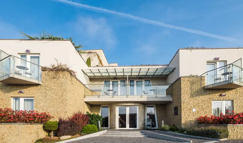 Zenit Hotel Balaton Vonyarcvashegy - Balatoni kedvezményes árak reggelis ellátással (1 éjtől)