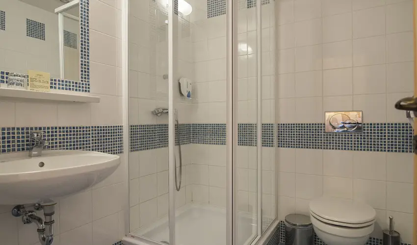Zenit Hotel Balaton Vonyarcvashegy - Balatoni kedvezményes árak reggelis ellátással (1 éjtől)