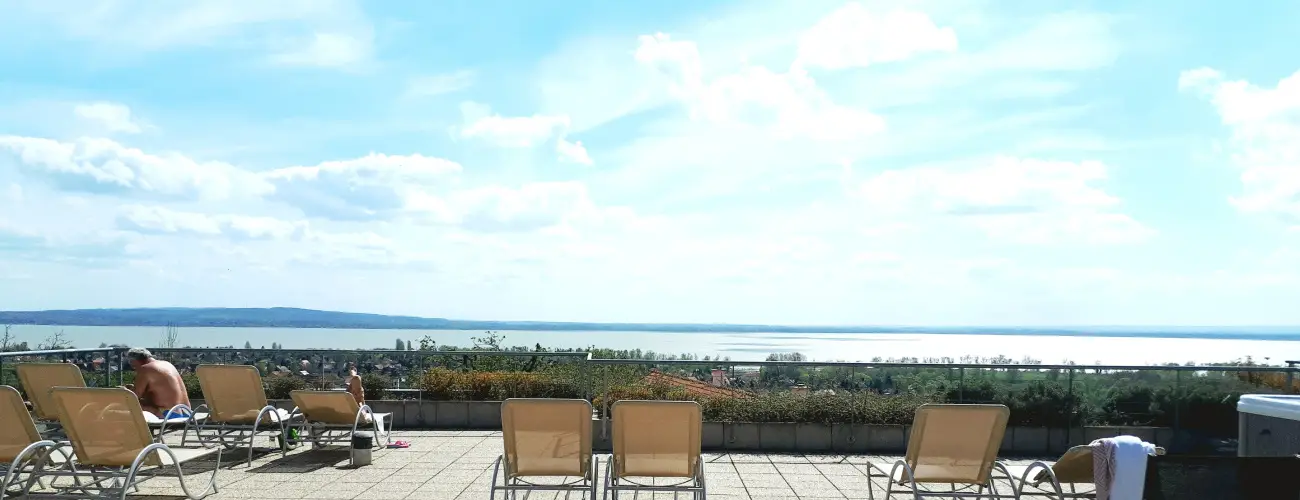 Zenit Hotel Balaton Vonyarcvashegy - Mjus 1.